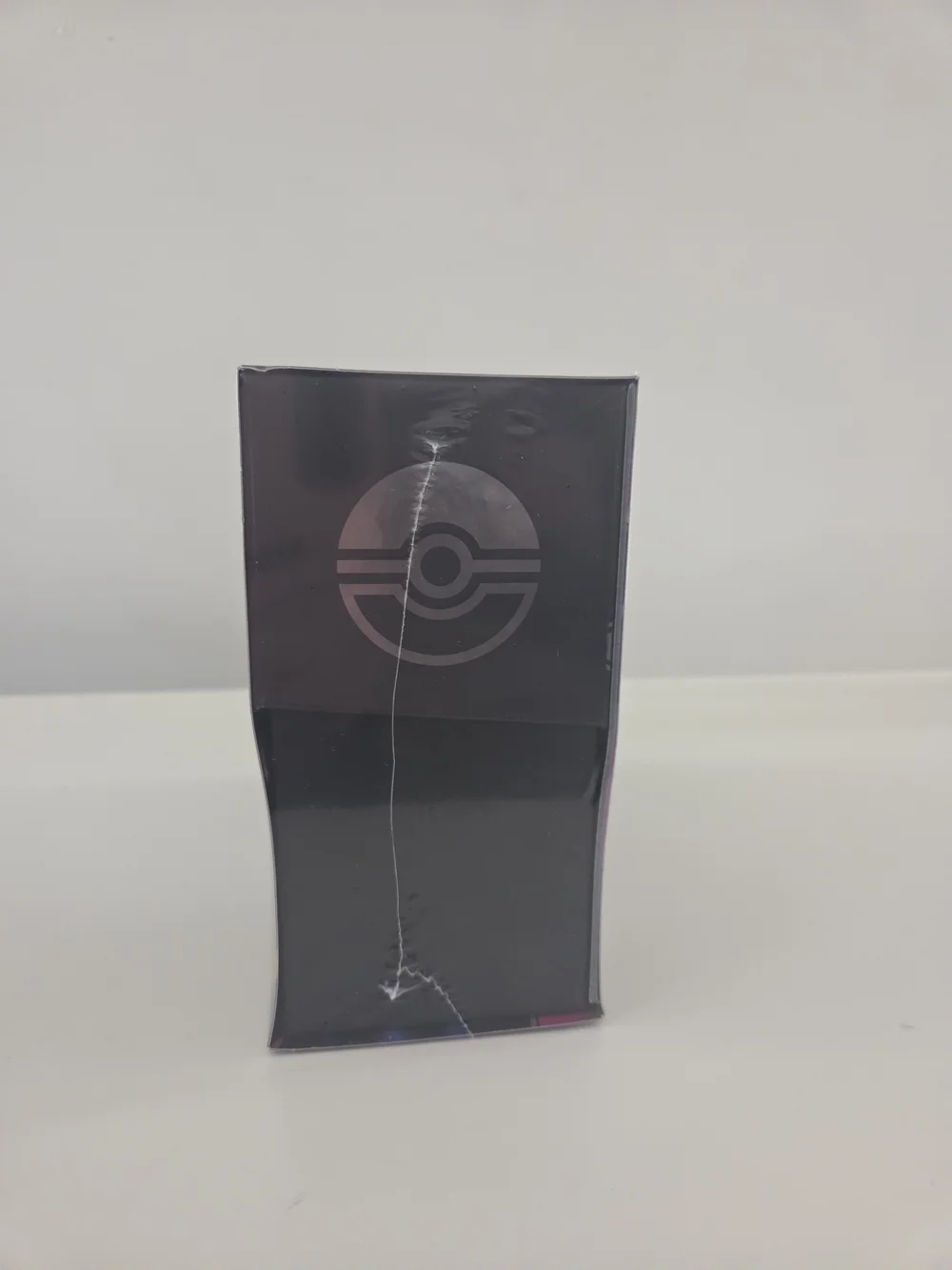 Pokémon Mega Evolution Pitch Black Elite Trainer Box